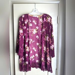 Maroon floral kimono with lace detail